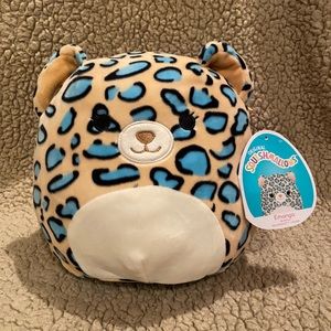 Squishmallows Emanga the leopard!